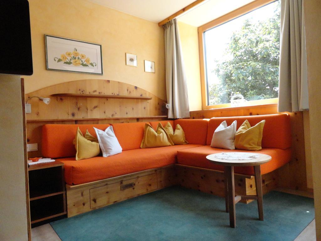 Residence Intica San Candido Eksteriør billede