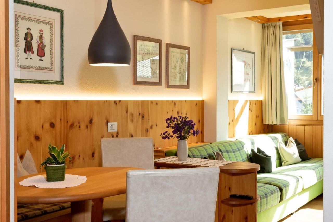 Residence Intica San Candido Eksteriør billede